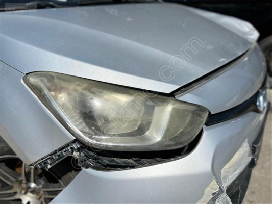 2012-2014 Hyundai İ20 Sağ Ön Far