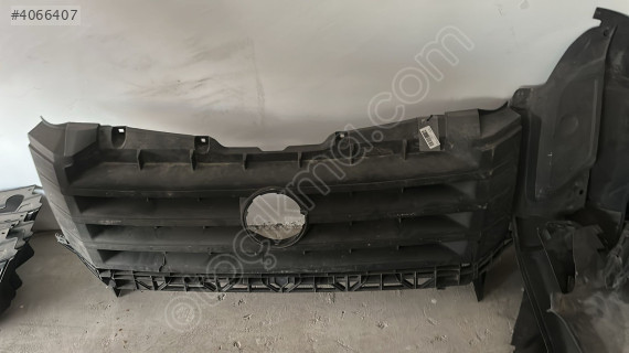 VOLKSWAGEN  CRAFTER 12-17 nikelajlı  Ön panjur..