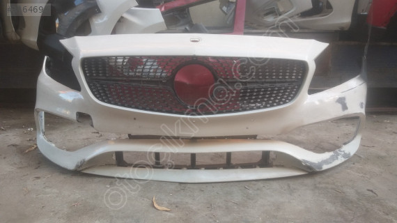 Mercedes Benz A180 a 200 on tampon AMG