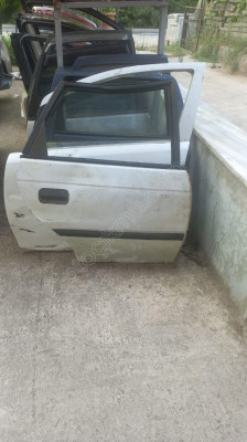 opel astra f çıkma sağ arka kapı