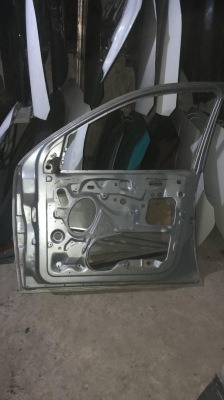 Ford Focus 1999-2004 Sağ Ön Kapı - Orijinal Çıkma Parça