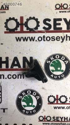 5K6867737 Volkswagen Golf 6 arka bagaj kapağı iç trimi