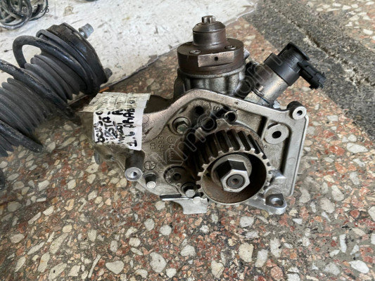 FORD FİESTA , FORD COURİER , FORD FOCUS MAZOT POMPASI ORJİNA