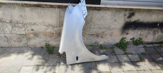 VOLKSWAGEN CADDY SAĞ ÖN ÇAMURLUK