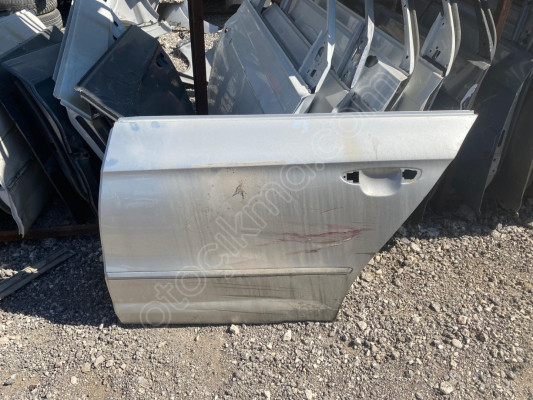 Volkswagen Passat cc sol arka kapı