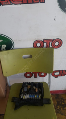 970610303  PORSCHE PANEMERA SİGORTA KUTUSU