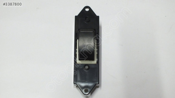 COLT 2006-2012  ASX 2011- LANCER 2011- CAM DÜĞMESİ ÖN SAĞ