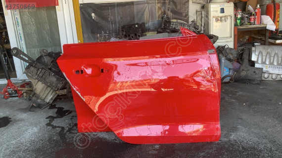 AUDİ A5 ORJİNAL ÇIKMA SAĞ ARKA KAPI