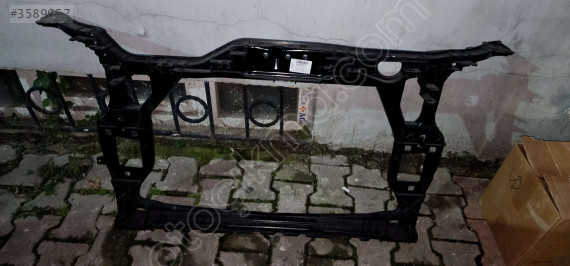 AUDİ Q5 ÖN PANEL SIFIR 8R0805594D