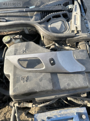 Peugeot 407 cam açma düğmesi çerçevesi sağ ön