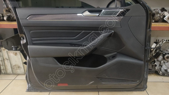 VW PASSAT  B8.5 KAPI DÖŞEME TAKIMI