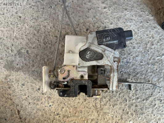 KİA PİCANTO SOL ARKA KAPI KİLİDİ 8141007010EQ