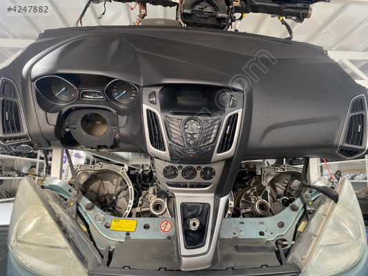FORD FOCUS 3 GÖGÜS AIBAĞ SET
