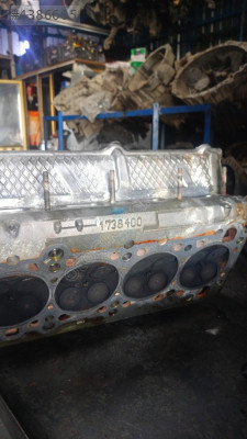 1738400 BMW M52 5.28 TEK VANOS SİLİNDİR KAPAĞI