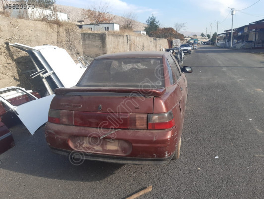 LADA VEGA 2000 MODEL BAGAJ KAPISI TEMİZ