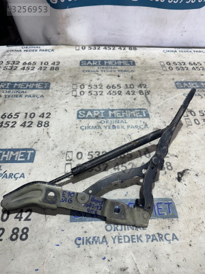 ÇIKMA BMW E90 ARKA BAGAJ KAPAĞI MENTEŞESİ SAĞ