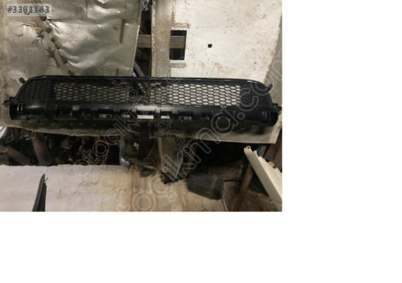 Renault Trafc Ön Tampon Izgarası