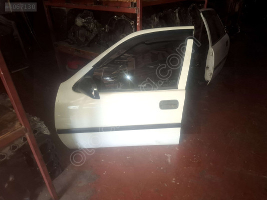 ÖZMEN OPEL VECTRA A ÇIKMA SOL ÖN KAPI