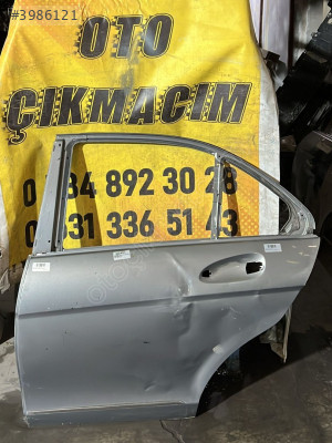 MERCEDES W204 C SERİSİ SOL ARKA KAPI