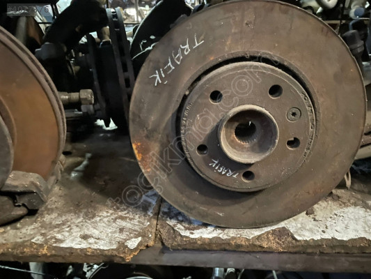 RENAULT TRAFIC SAĞ TAŞIYICI KONUK OTO 05323167897