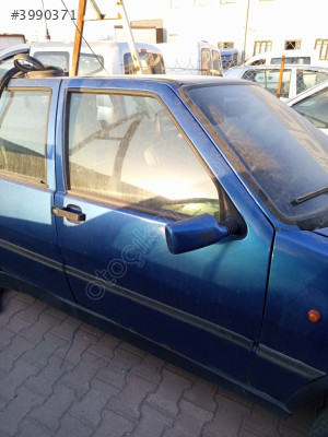 Fiat UNO sağ ön kapı