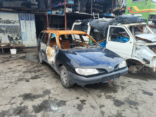 Megane 1 direksiyon pompası