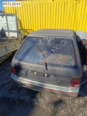 Subaru justy arka dingil