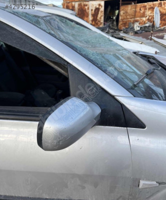 RENAULT MEGANE 2 SAĞ AYNA ORJİNAL CIKMA