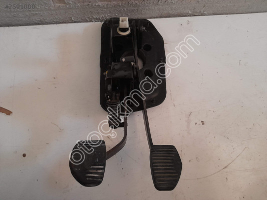 PEUGEOT PARTNER PEDAL TAKIMI