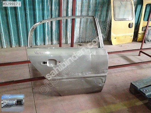 OTO CEMDEN ÇIKMA OPEL VECTRA C SAĞ ARKA KAPI