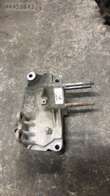 Opel combo C 1.3 motor tutucu braketi