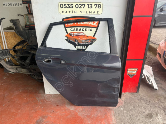 FORD FİESTA SAĞ ARKA KAPI ORJİNAL