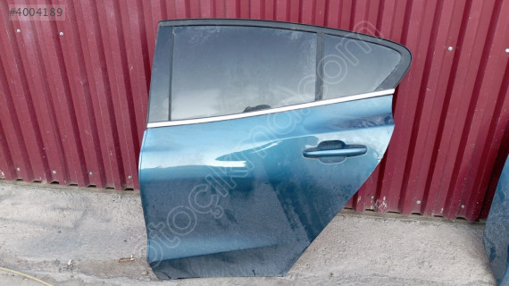 2019-25 FORD FOCUS SOL ARKA KAPI DOLU ORJ ÇIKMA