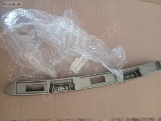 Renault megan 2 SW bagaj kapak tutamak palal tablasi 8200140480
