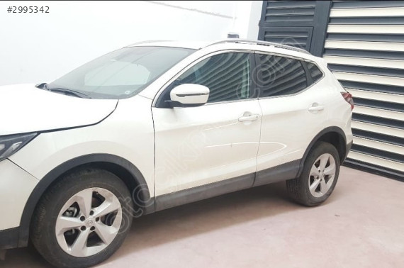 Nissan Qashqai J11 Sol Ön Çamurluk ve Parçaları - Miloto