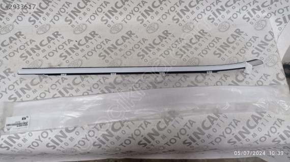 HYUNDAİ KONA SOL ARKA KAPI CAMI ÇITASI 83210-BE010