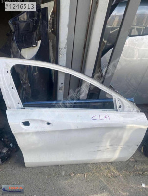 MERCEDES GLA W156 SAĞ ÖN KAPI ÇIKMA ORİJİNAL