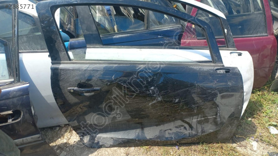 OPEL CORSA E SAĞ KAPI.OTO ERKAN ÜNYE