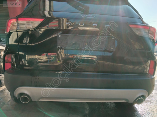 2023 Ford KUGA ARKA TAMPON