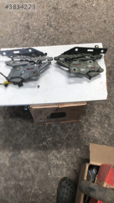 AUDİ A5 kaput menteşesi sag sol