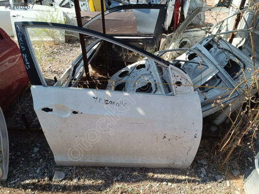 Toyata corolla sag on kapı