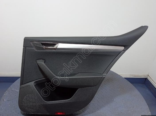 SKODA SUPERB 2015 2024 SAĞ ARKA KAPI DÖŞEMESİ 3V5867024