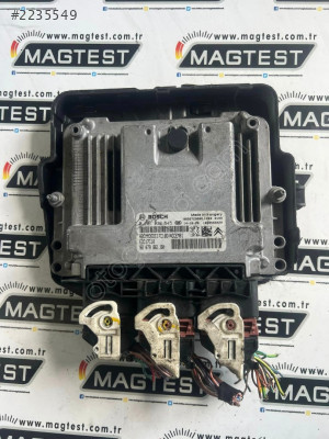 Peugeot 208 1.4 Motor Beyni 0281030545 EDC17C10 9807886180
