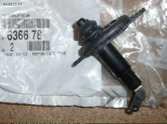 Cıtroen Saxo kapı Lamba butonu  636678