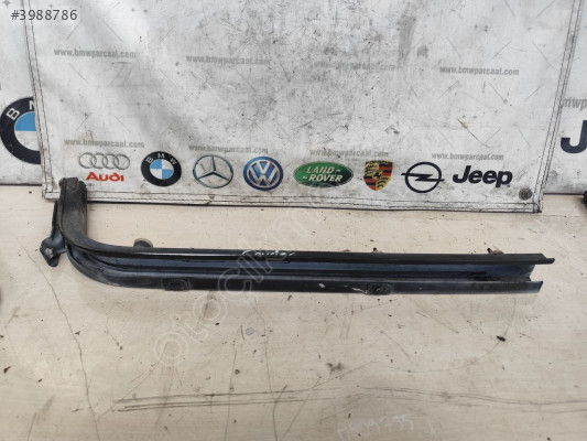 Ford Courier Sağ Sürgülü Kapı Rayı ET76-A25004-AE