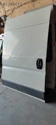 Fiat ducato çıkma sağ sürgülü orta kapı