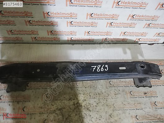 HYUNDAİ İX35 ARKA TAMPON DEMİRİ AZ HASARLI