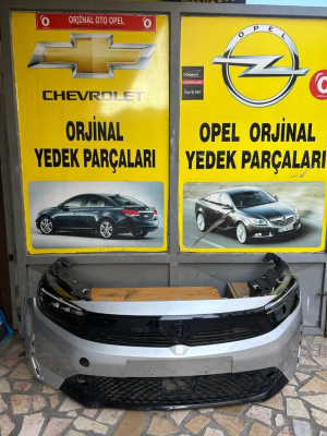Opel Corsa f ön set dolu ön tampon ve farlar 2023/2025