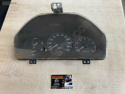 Mazda 323 Familia 1.5 Orjinal Kilometre Saati 1996-1998 Model