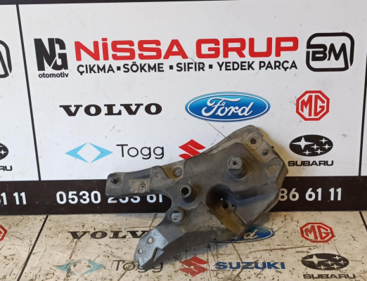VOLVO XC60 ÇAMURLUK BRAKETİ ORJİNAL ÇIKMA